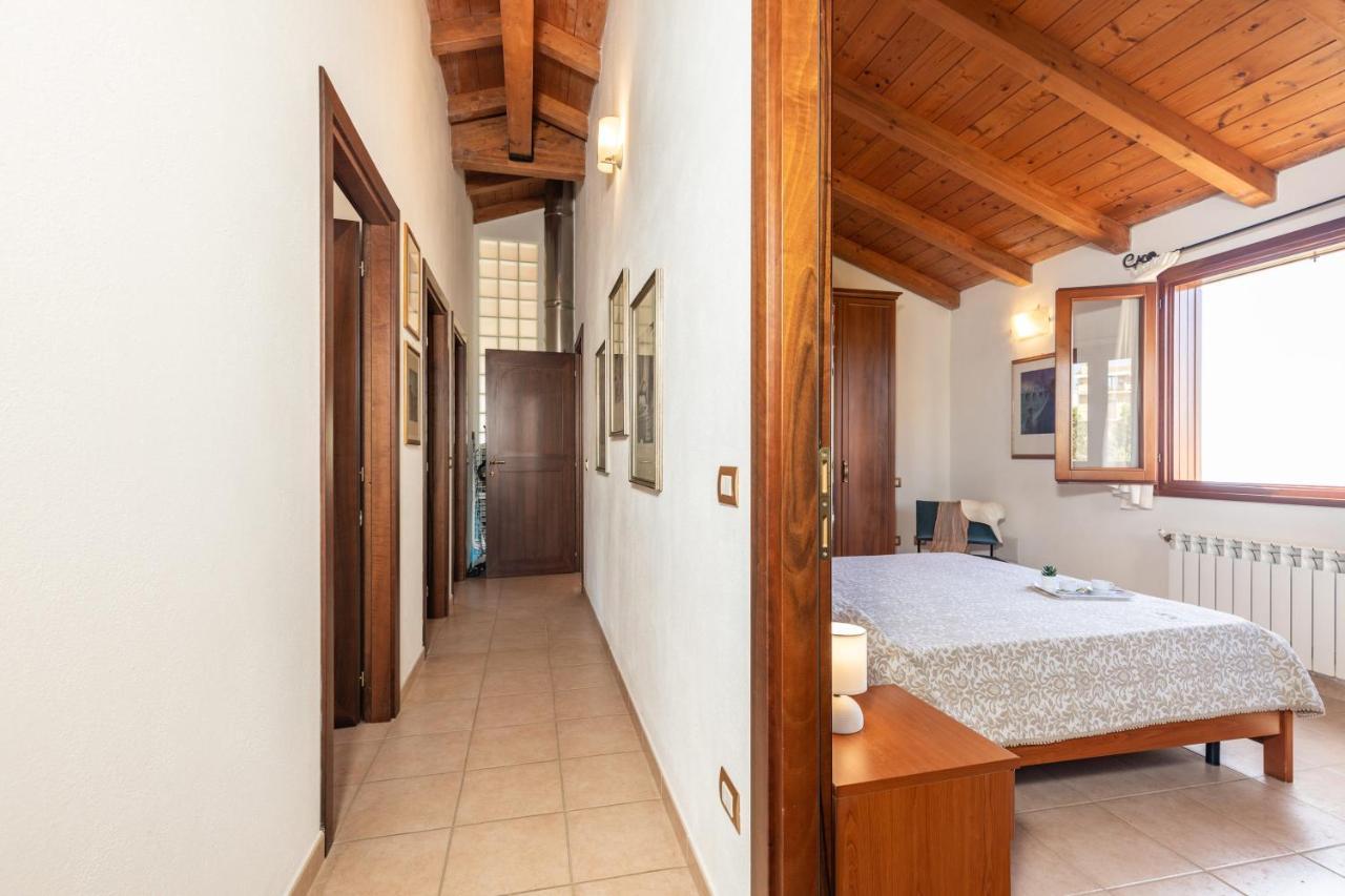 Апартаменты Casa Orfea Санта-Мария-Наварезе Экстерьер фото