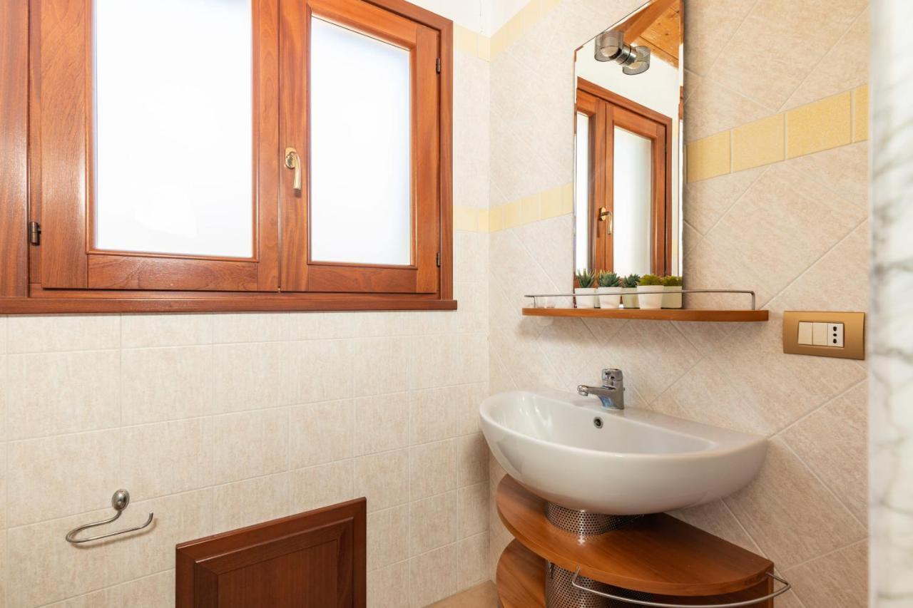 Апартаменты Casa Orfea Санта-Мария-Наварезе Экстерьер фото