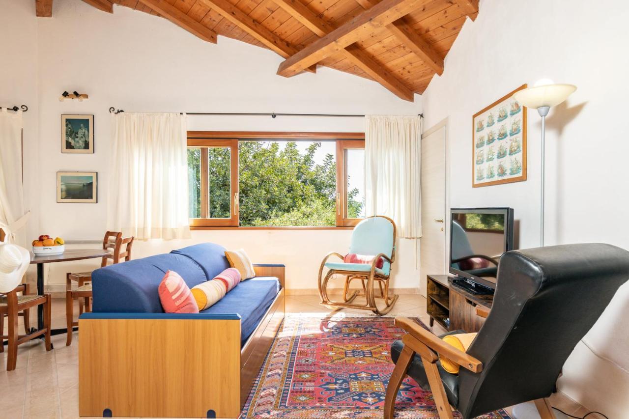 Апартаменты Casa Orfea Санта-Мария-Наварезе Экстерьер фото